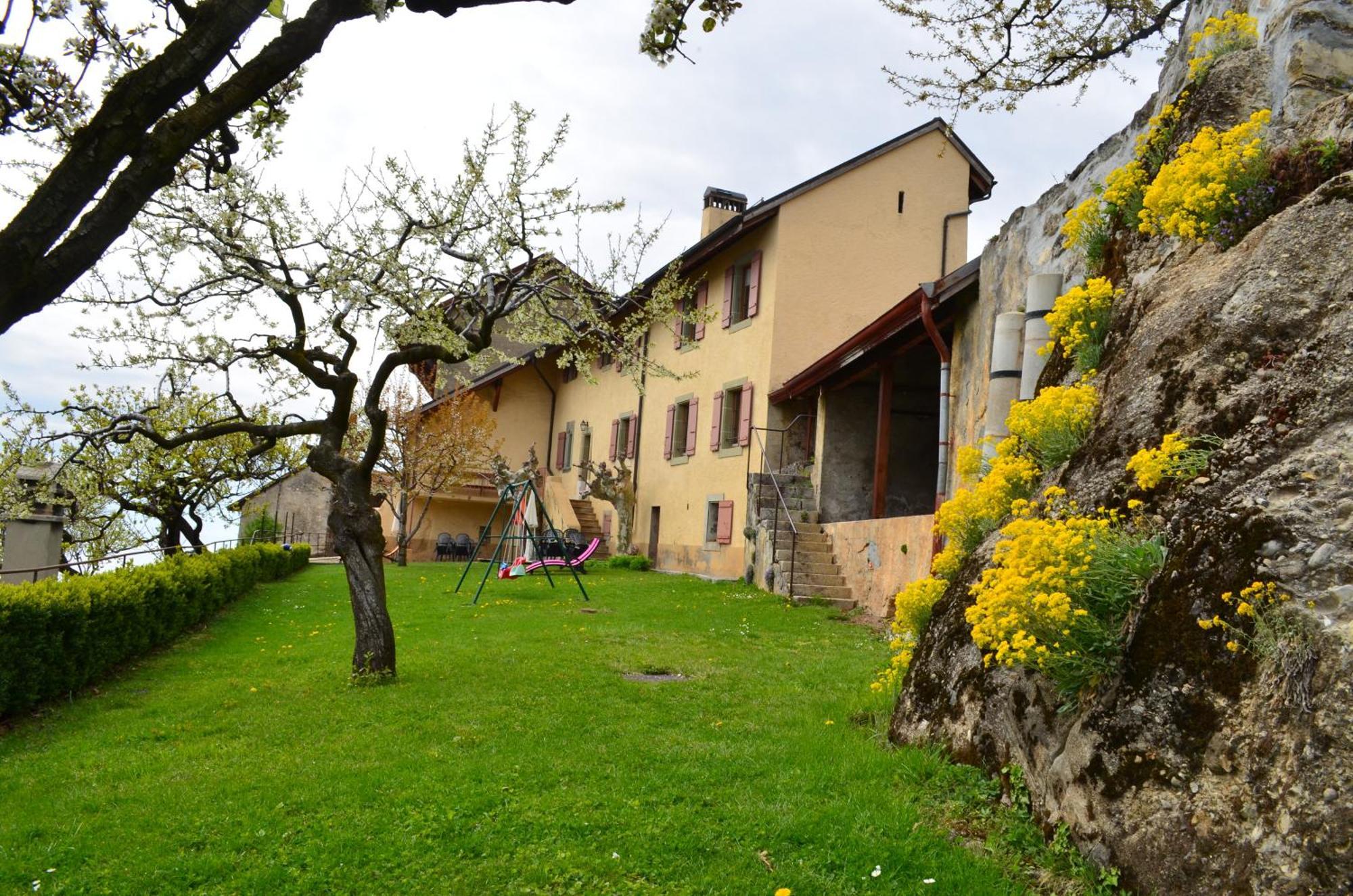 Domaine Du Burignon Hotel Saint-Saphorin Екстериор снимка